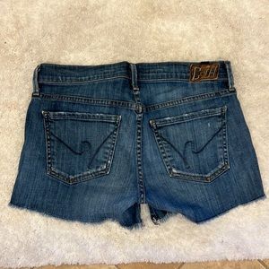 Women’s Citizens of Humanity jean shorts size 27